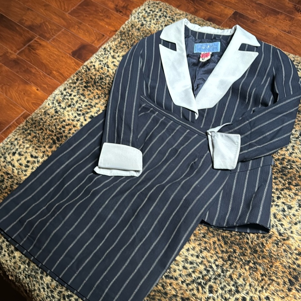 The ULTIMATE POWER SUIT Vintage Thierry Mugler Navy White pinstripe suit S40